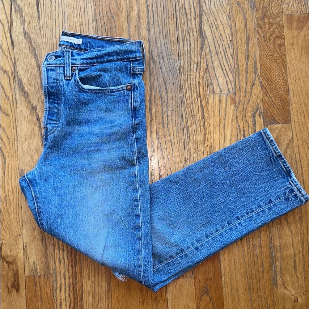 Levi's Blue Straight Leg Jeans with Classic Style